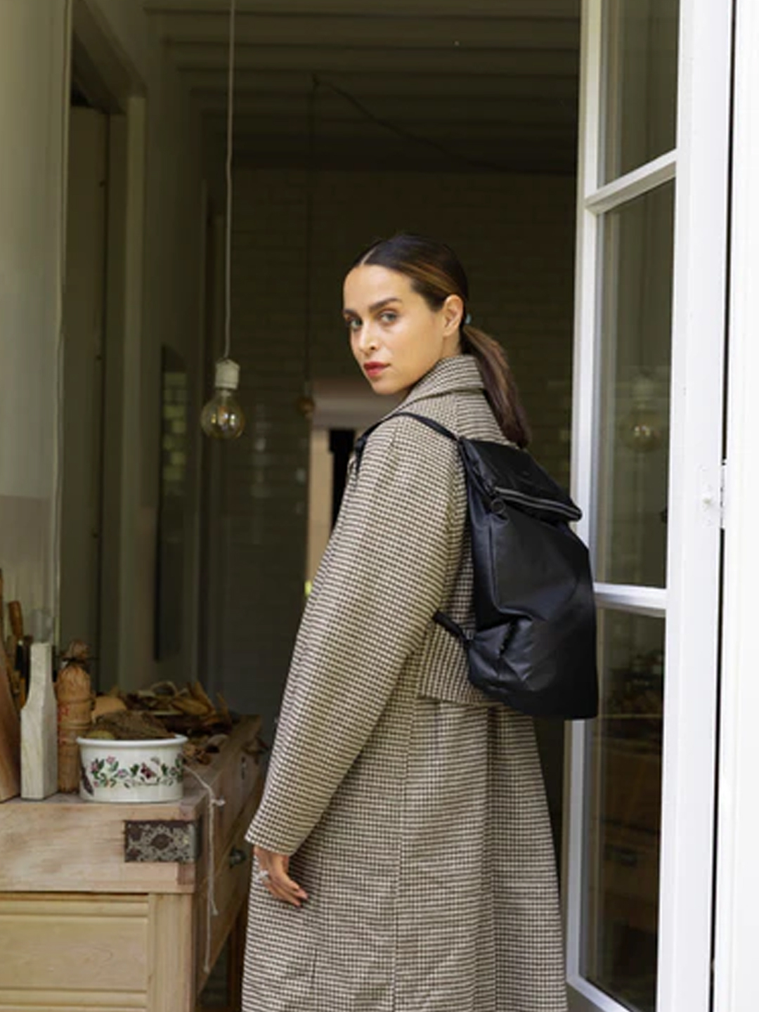 MochilaTinne and Mia "Feel Good Backpack"  Black