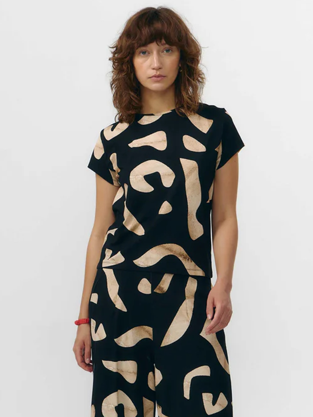 Top Suite13Lab Tambre Print Stones