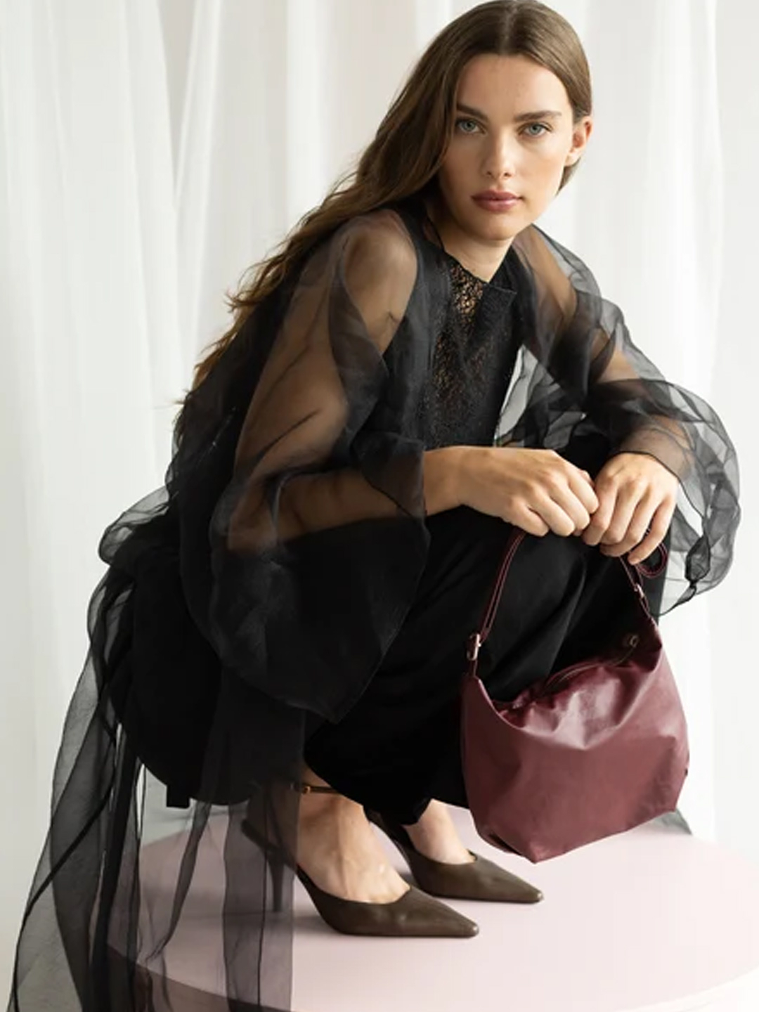 Bolso Tinne and Mia "Cross body Feel Good Baggy" Granate