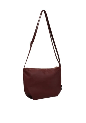 Bolso Tinne and Mia "Cross body Feel Good Baggy" Granate