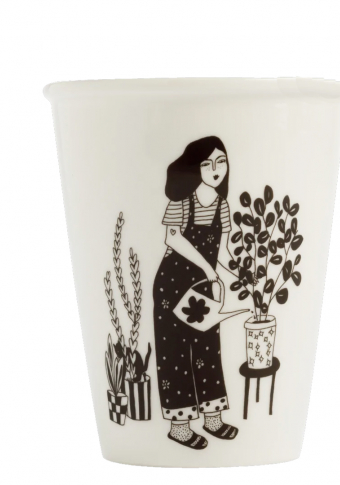 Taza cerámica ilustrada rapaza plantas