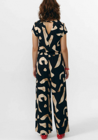 Top Suite13Lab Tambre Print Stones