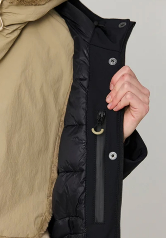 Abrigo Tänta Rainwear Givre Black