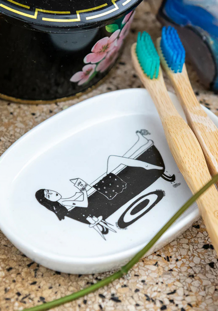 Prato Helen B cerámica ilustrada  relax